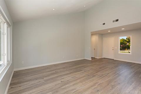 1474 Temple Heights Dr, Oceanside, CA 92056 photo 6