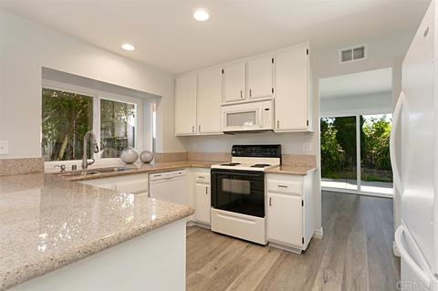 1474 Temple Heights Dr, Oceanside, CA 92056 photo 7