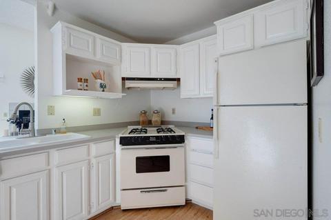 210 Daisy Ave, Imperial Beach, CA 91932 photo 8