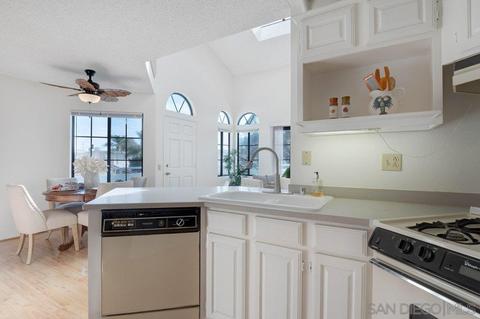 210 Daisy Ave, Imperial Beach, CA 91932 photo 9