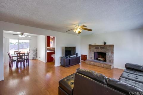 206 Casper Ln, Vista, CA 92084 photo 5