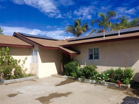 818 N Cedar St, Escondido, CA 92026 photo 2