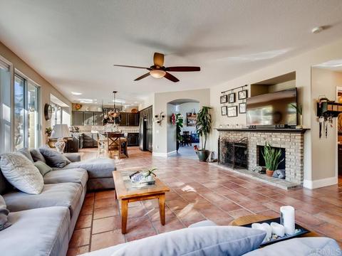 4919 Overlook Dr, Oceanside, CA 92057 photo 11