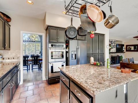 4919 Overlook Dr, Oceanside, CA 92057 photo 7