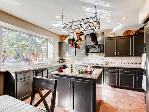 4919 Overlook Dr, Oceanside, CA 92057 photo 5