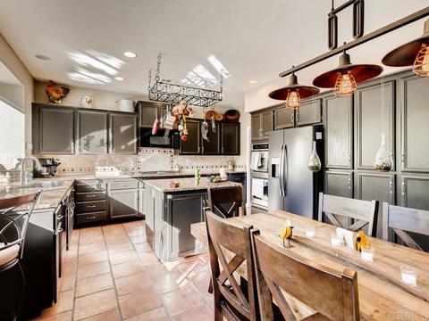 4919 Overlook Dr, Oceanside, CA 92057 photo 6