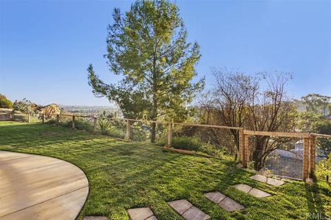 797 Stoneybrae Pl, Escondido, CA 92027 photo 4