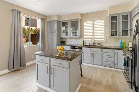 130 Venetia, Oceanside, CA 92057 photo 5