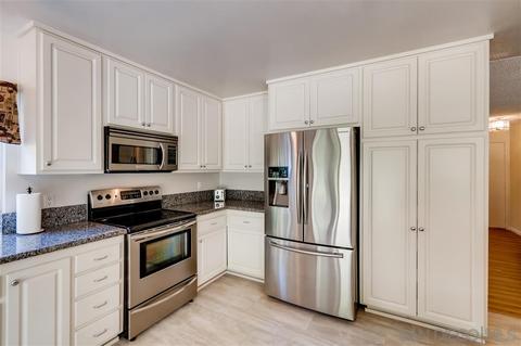 13014 Standish Dr, Poway, CA 92064 photo 9