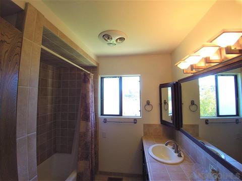1636 Macadamia Dr, Fallbrook, CA 92028 photo 16