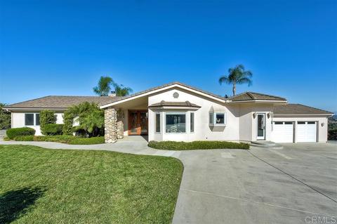 3151 Mount Whitney Rd, Escondido, CA 92029 photo 2