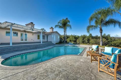 3151 Mount Whitney Rd, Escondido, CA 92029 photo 1