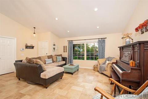 424 Silver Shadow Dr, San Marcos, CA 92078 photo 6
