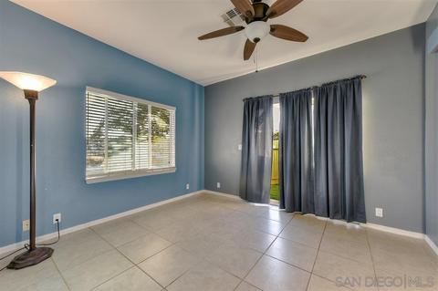 301 Brotherton Gln, Escondido, CA 92025 photo 11