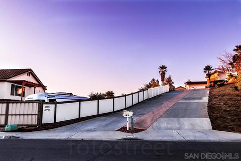 10701 Susie Pl, Santee, CA 92071 photo 2