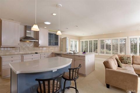 8696 Nottingham Pl, La Jolla, CA 92037 photo 8