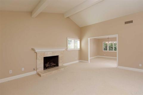 8696 Nottingham Pl, La Jolla, CA 92037 photo 6