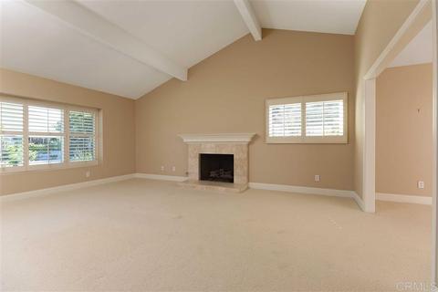 8696 Nottingham Pl, La Jolla, CA 92037 photo 5