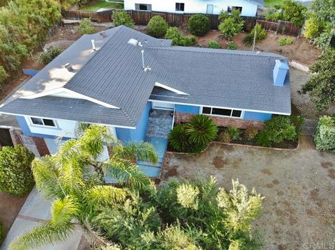 149 Bellerive Dr, Vista, CA 92084 photo 2