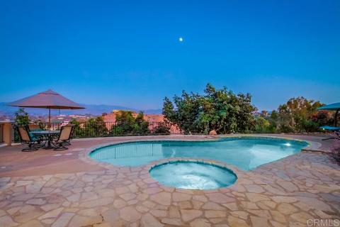 670 Georgine Rd, Fallbrook, CA 92028 photo 2