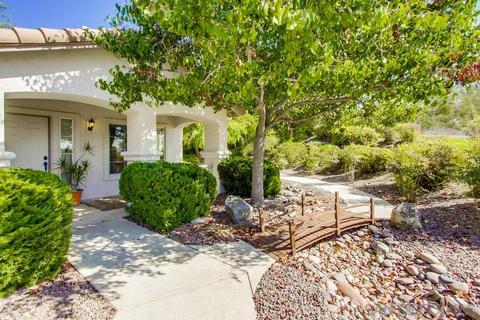 2398 Hyacinth Rd, Alpine, CA 91901 photo 2