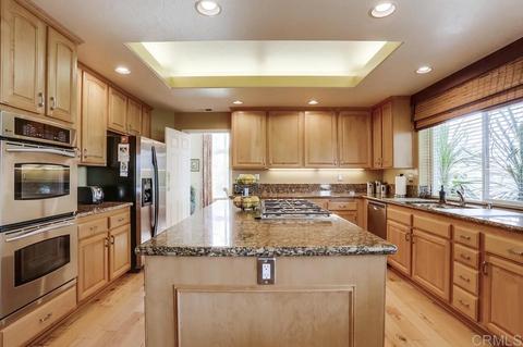 1579 Greenridge Dr, Vista, CA 92081 photo 6
