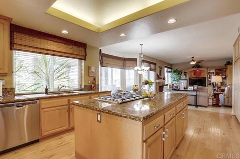 1579 Greenridge Dr, Vista, CA 92081 photo 7