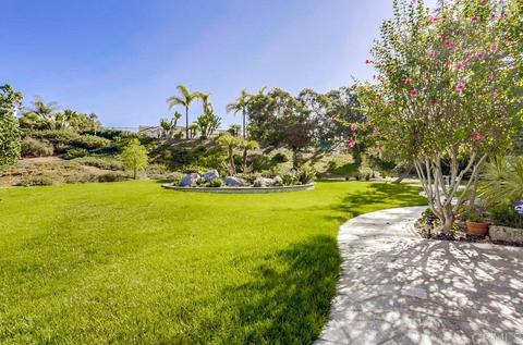 1579 Greenridge Dr, Vista, CA 92081 photo 22