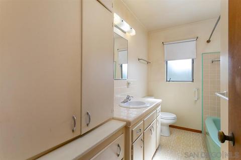 1064 Olive Ave, Vista, CA 92083 photo 16