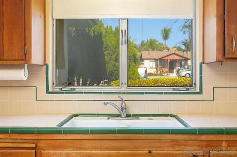 1064 Olive Ave, Vista, CA 92083 photo 11