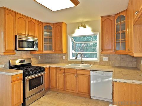 1021 E Claiborne, Long Beach, CA 90807 photo 9