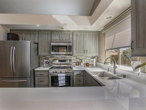 568 Edgewater Ave, Oceanside, CA 92057 photo 5