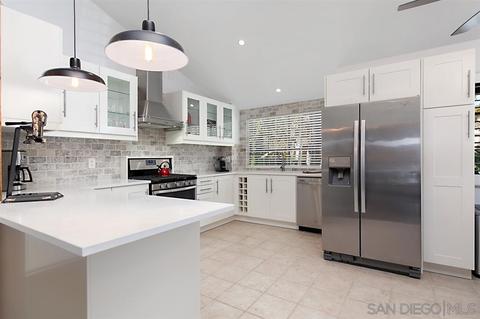 240 Argus Way, Oceanside, CA 92057 photo 2