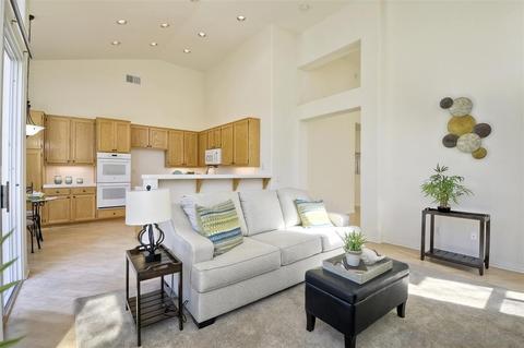 4904 Bella Collina St, Oceanside, CA 92056 photo 8