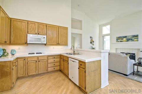 4904 Bella Collina St, Oceanside, CA 92056 photo 11