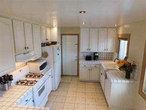 269 Green Ave, Escondido, CA 92025 photo 5