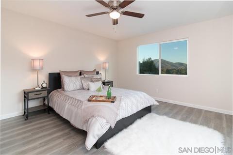 10725 Itzamna Dr, La Mesa, CA 91941 photo 8