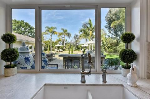 903 Springwood Ln, Encinitas, CA 92024 photo 7