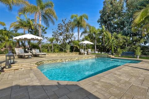 903 Springwood Ln, Encinitas, CA 92024 photo 2