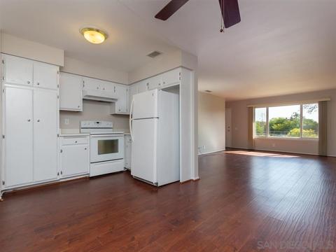3577 Pear Blossom Dr, Oceanside, CA 92057 photo 4