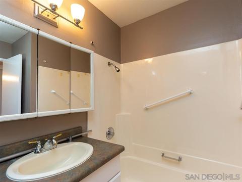 3577 Pear Blossom Dr, Oceanside, CA 92057 photo 17