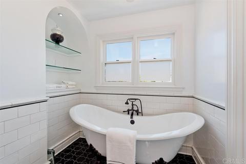 1288 Silverado St, La Jolla, CA 92037 photo 17