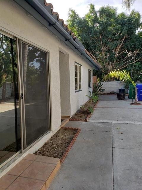 235 Flame Tree Pl, Oceanside, CA 92057 photo 9
