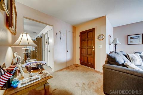 1210 Pine Ave, Carlsbad, CA 92008 photo 3