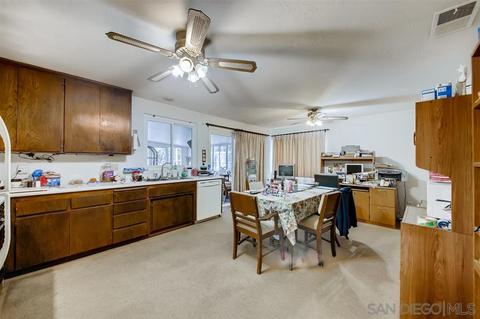 1210 Pine Ave, Carlsbad, CA 92008 photo 7