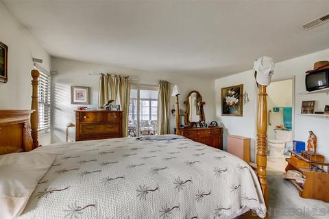 1210 Pine Ave, Carlsbad, CA 92008 photo 17