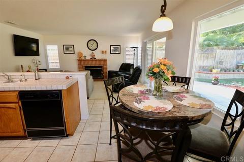 3745 Via Las Villas, Oceanside, CA 92056 photo 5