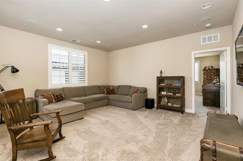 507 Machado W, Vista, CA 92083 photo 8