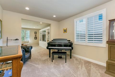 507 Machado W, Vista, CA 92083 photo 7