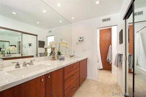 6537 Caminito Catalan, La Jolla, CA 92037 photo 14